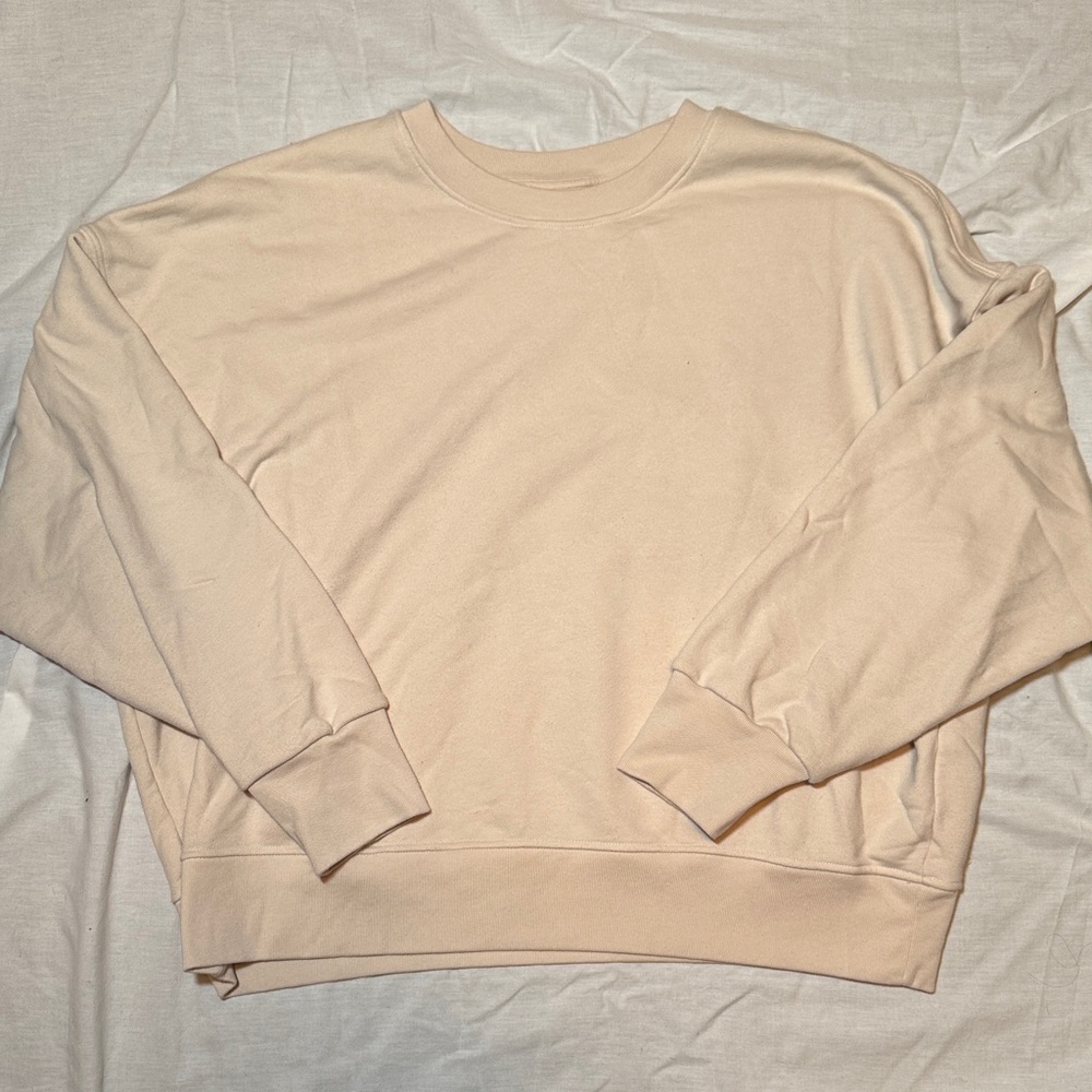 Uniqlo Beige Crewneck Sweatshirt